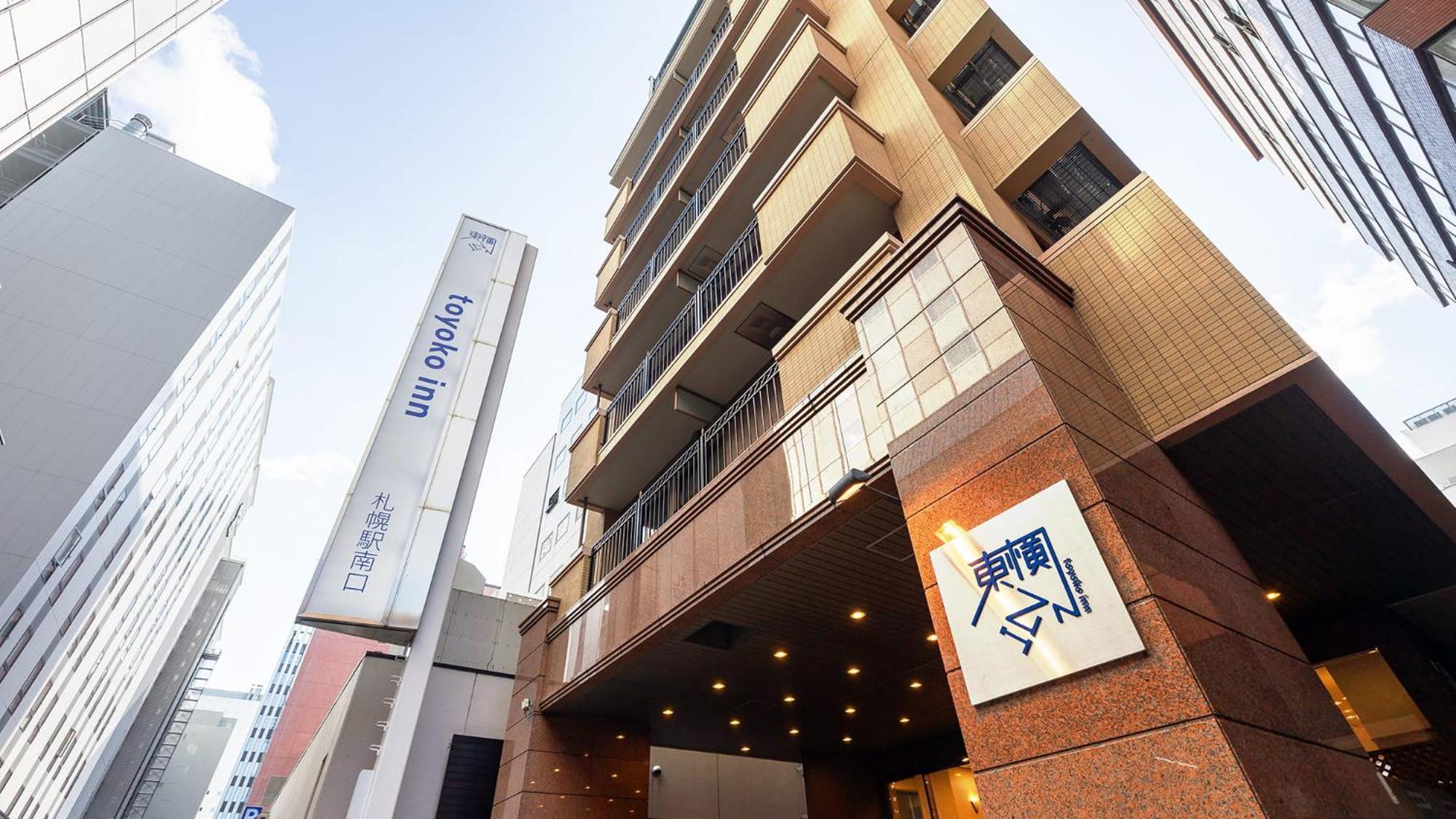 Toyoko Inn Hokkaido Sapporo-Eki Minami-Guchi Exterior foto