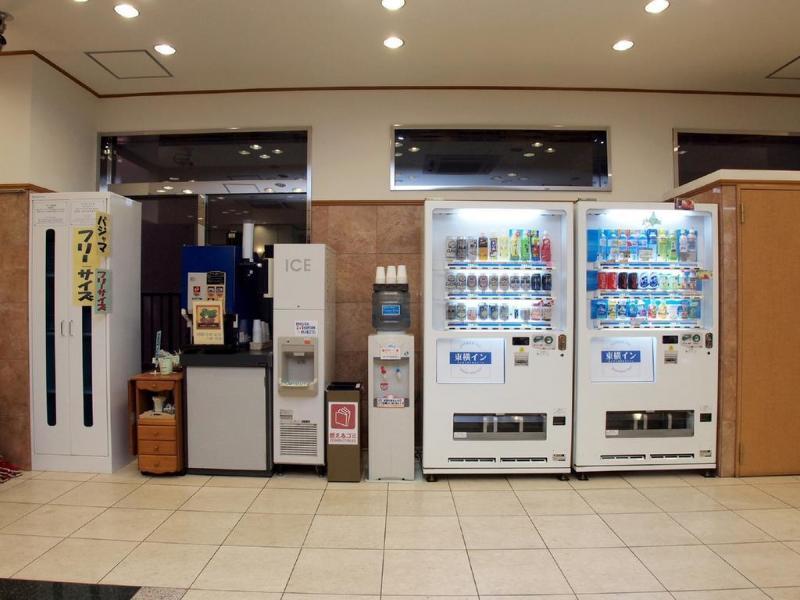 Toyoko Inn Hokkaido Sapporo-Eki Minami-Guchi Exterior foto